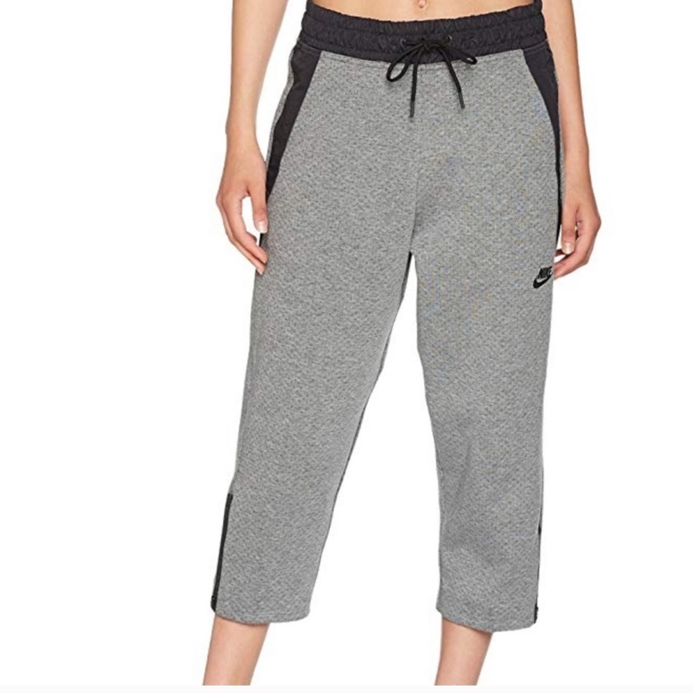 NIKE SPORTSWEAR TECH FLEECE CROPPED GREY PANTS M